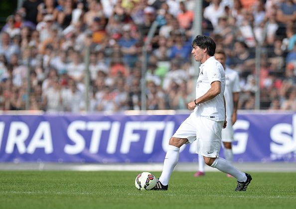 Joachim Löw erzielt 2 geile Tore in Benefizspiel!