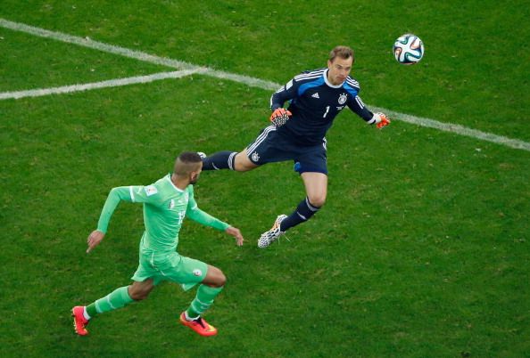 Video: Manuel Neuers One-Man-Show gegen Algerien!