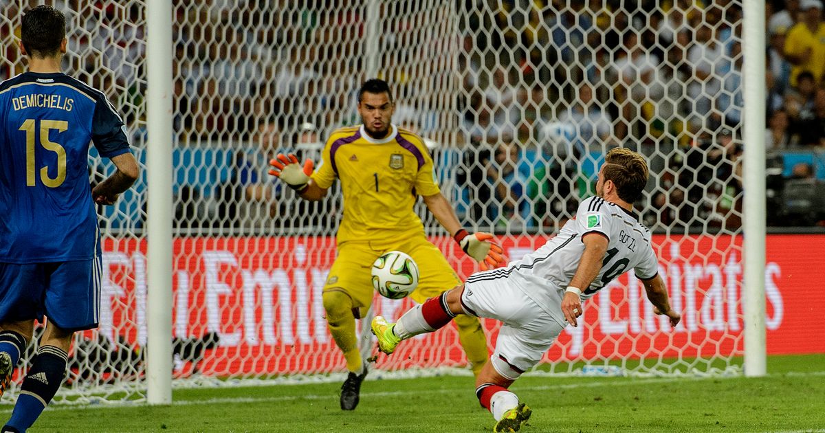 Mach Ihn Er Macht Ihn Mario Götze