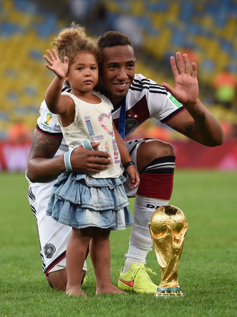 Boateng mit toller Geste!