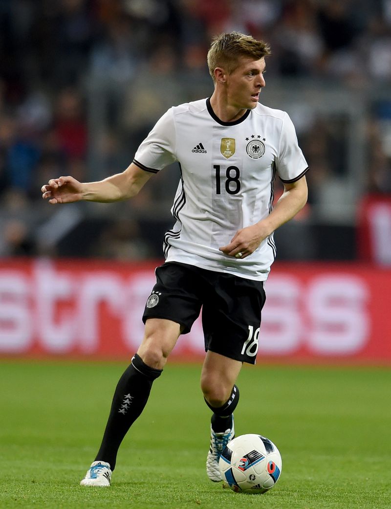 Die 10 Besten Mittelfeldspieler Der Welt Die 10 Besten Mittelfeldspieler Der Welt