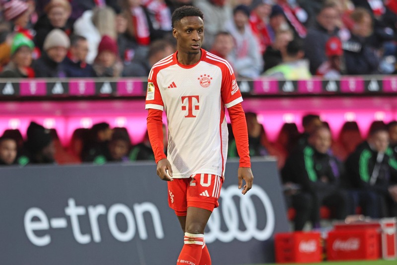 Der FC Bayern wurde Bouna Sarr aufgrund seiner schwachen Leistung nicht los.