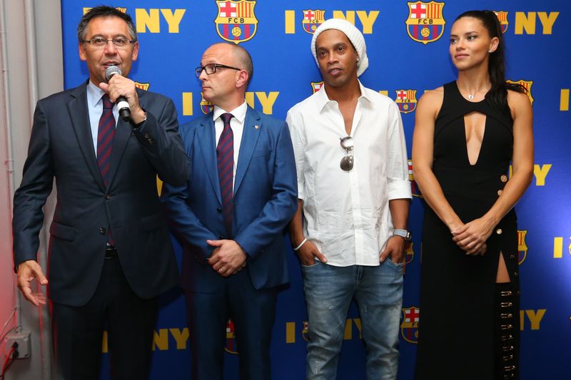 Neuer Job bei Barca und Ronaldinho sagt jetzt das!