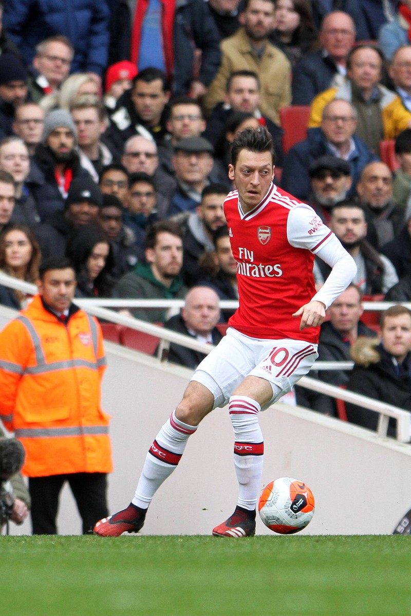 FC Arsenal Star Mesut Özil leistete sich eine wunderschönes Traumvilla in London