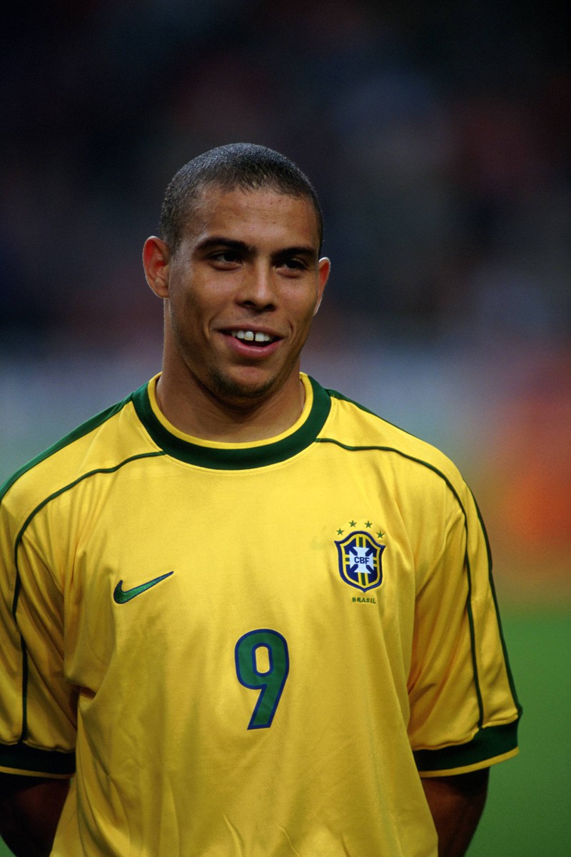 Ronaldo schoss Brasilien nicht nur zum Titel 2002, sondern auch den ein oder anderen Verein zum Erfolg. Sein Image als treuloser Angreifer wurde er jedoch nie lo