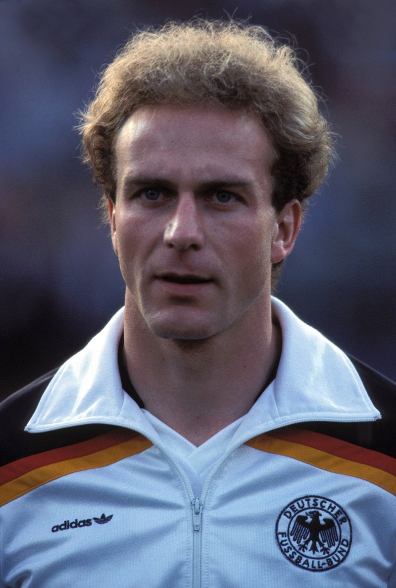 Rummenigge ist auch in der Elf der Bayern-Legenden von Stefan Effenberg.
