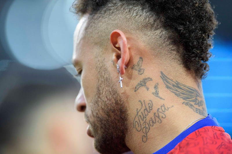 Auch der Körper von Neymar Jr. ist extrem tätowiert.