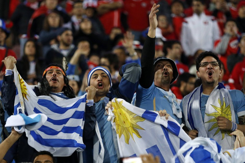 Zu sehen sind Fans der Nationalmannschaft von Uruguay.