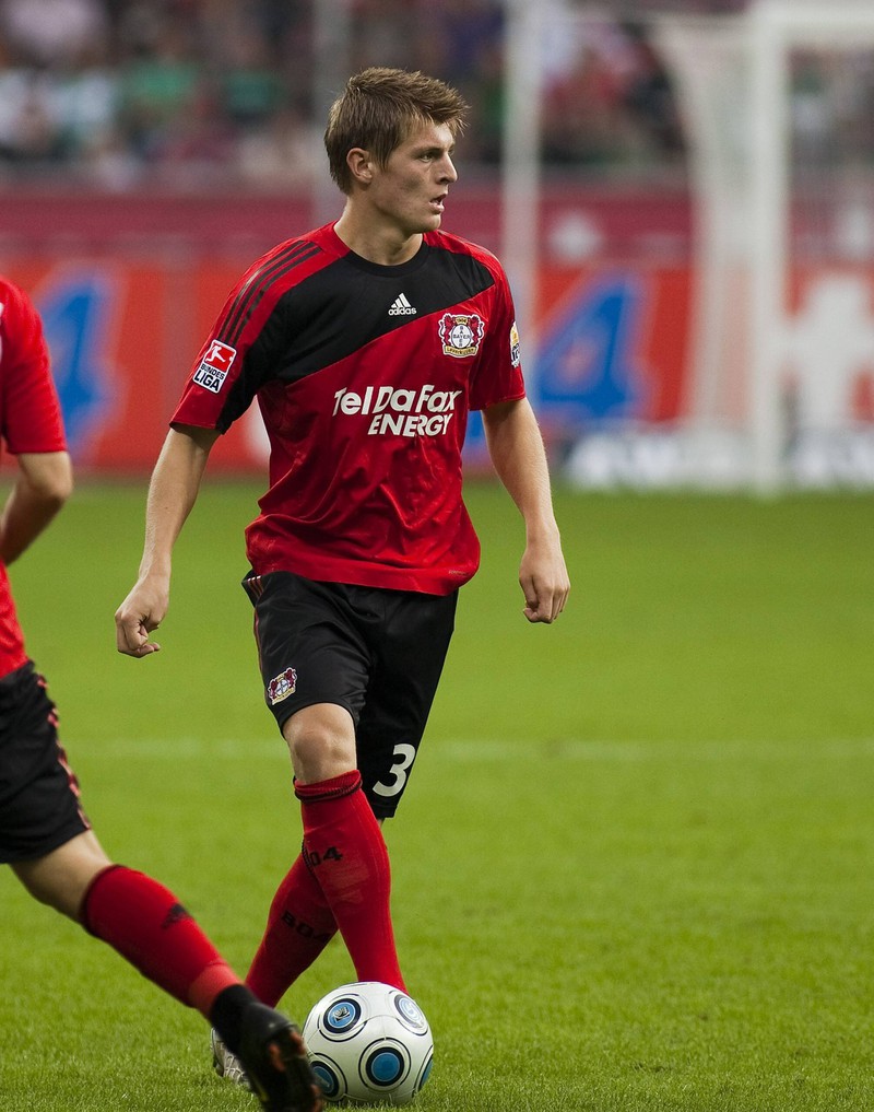 Früher spielte Toni Kroos einst für Bayer Leverkusen, weil er von den Bayern dorthin ausgeliehen wurde