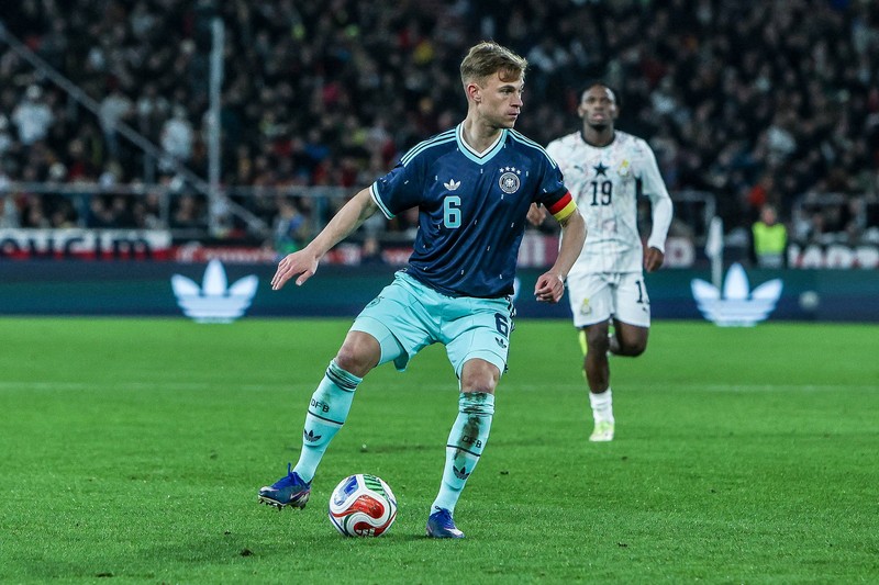 Joshua Kimmich hat ein Jahresgehalt im zweistelligen Millionen-Bereich.