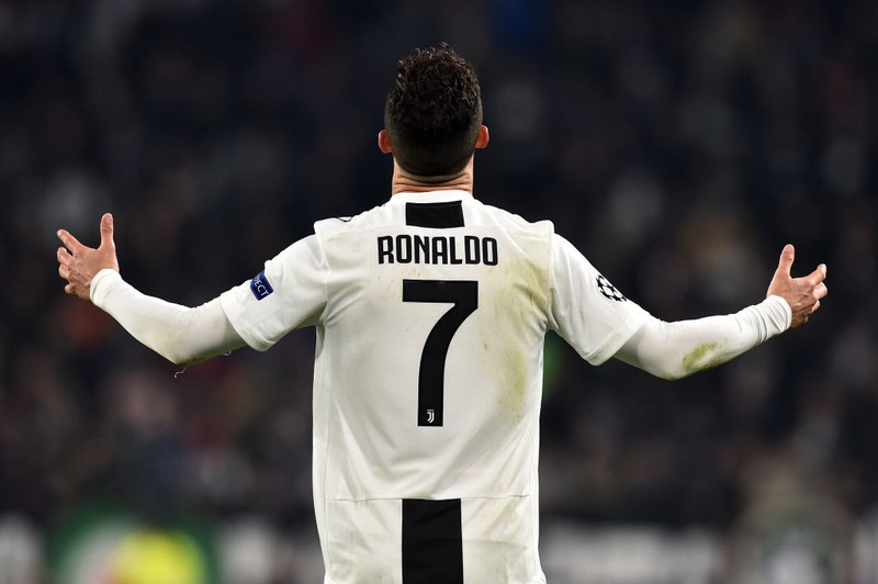 Dieses Bild zeigt den Fußballer Cristiano-Ronaldo.