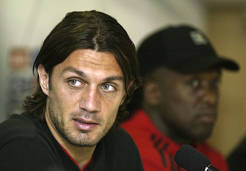 Dieses Bild zeigt Fußballlegende Paolo Maldini.