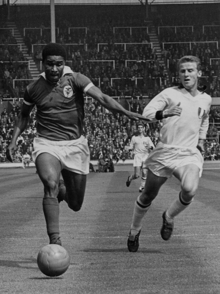 Eusébio am Ball