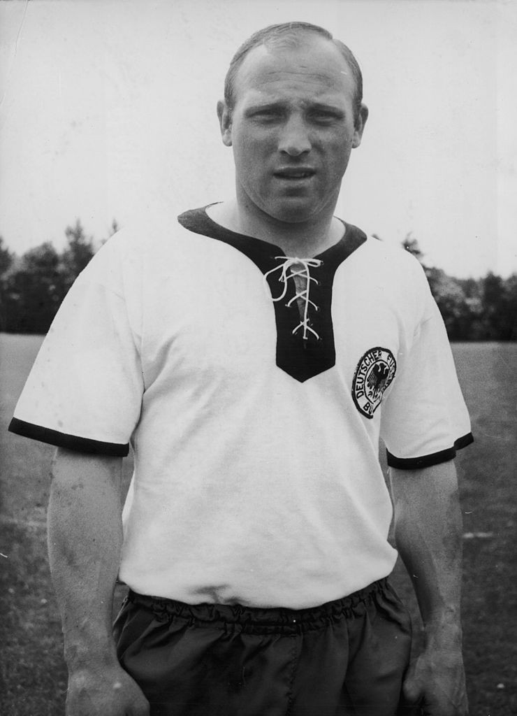 Dieses Bild zeigt die deutsche Fußball-Legende Uwe Seeler.