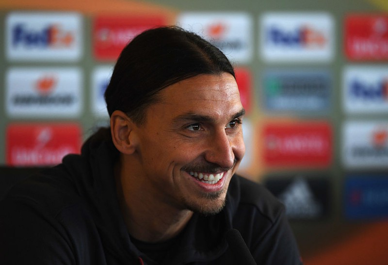 Zlatan Ibrahimovic auf einer Pressekonferenz