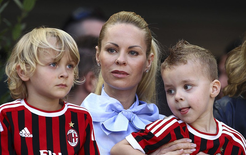 Zlatans Ehefrau Helena Seger mit den gemeinsamen Kindern