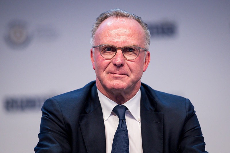 Karl-Heinz Rummenigge im Anzug