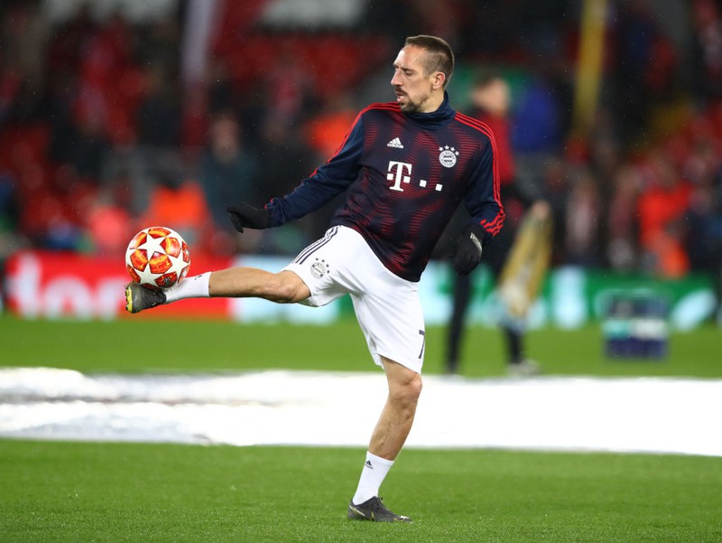 Franck Ribéry trainiert mit dem Ball