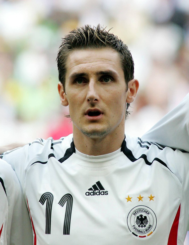 Es ist Miroslav Klose zu erkennen, der bei der WM 2006 dabei war