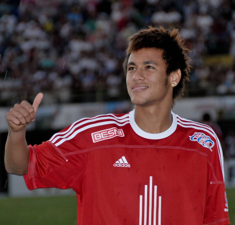Neymar begann Seine Profikarriere 2011.
