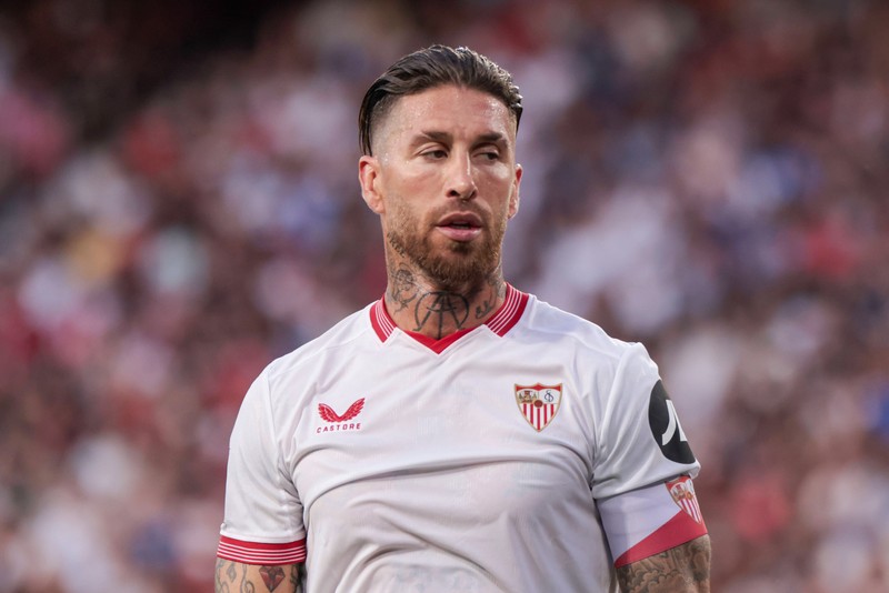 Welche Rückennummer trägt Sergio Ramos bei seinem Verein FC Sevilla?