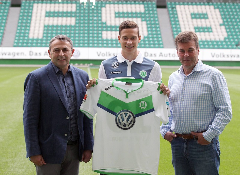 Der Fußballer Julian Draxler, der damals für 43 Mio. zum VfL Wolfsburg wechselte