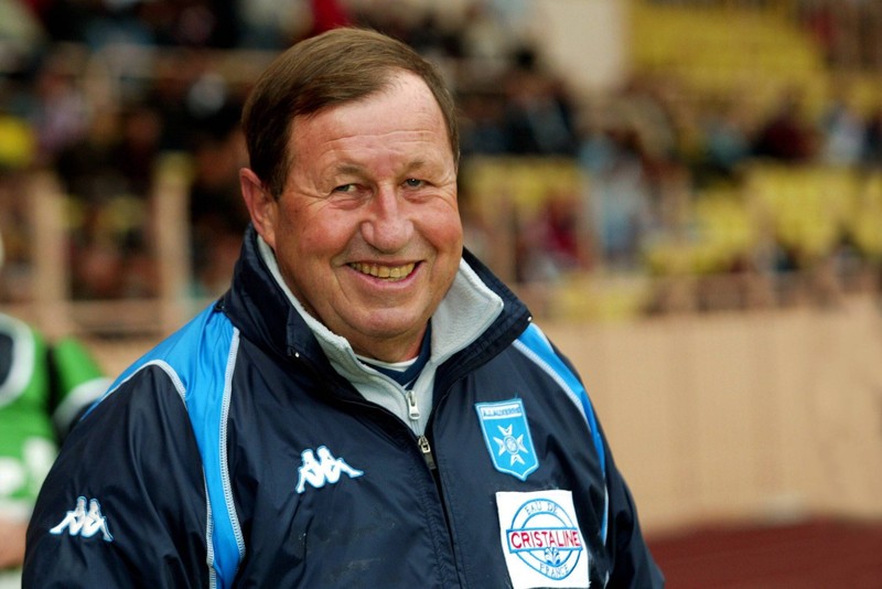 Mit 22 Jahren übernahm Guy Roux den AJ Auxerre und brachte den Klub über viele Jahrzehnte bis in die Lique 1