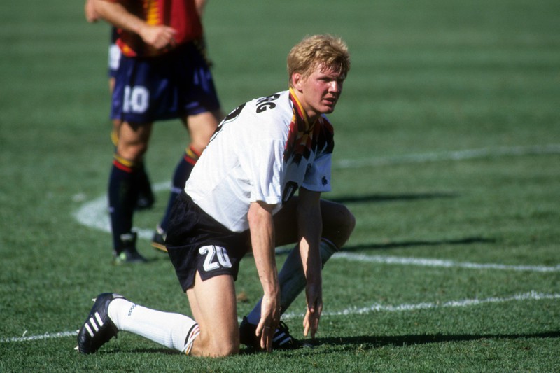Stefan Effenberg beim WM-Turnier 1994 in den USA: Ein seltener Blick, schließlich beendete der Stinkefinger, den er deutschen Fans zeigte, seine Nationalmannschaftskarriere