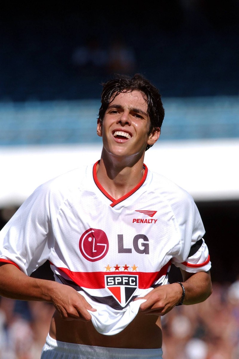 Kakas Wechsel zu Bayer 04 Leverkusen ist 2002 nur knapp gescheitert
