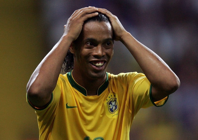Ronaldinho ist einer von vielen Top-Stars, der fast in die Bundesliga gewechselt wäre