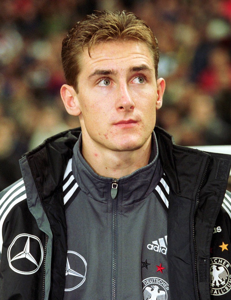Was die Anzahl der U-Länderspiele betrifft ist Robin Gosens auf den Spuren von Miroslav Klose