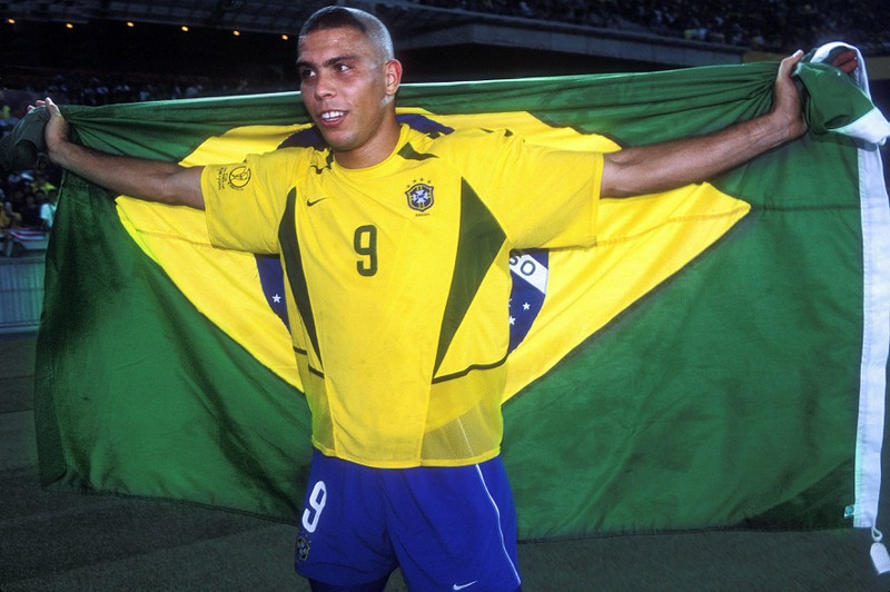 Ronaldo bei seinem Sieg gegen Deutschland bei der WM 2002. Zuvor hatte er sich verletzt und musste 17 Monate pausieren