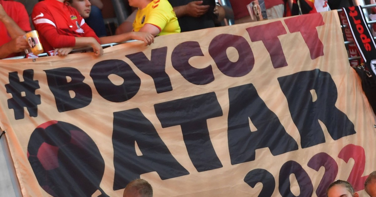 Sollte man die WM 2022 in Katar boykottieren?