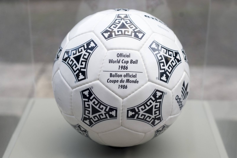 Der Azteca war der erste Spielball bei einer WM aus Plastik