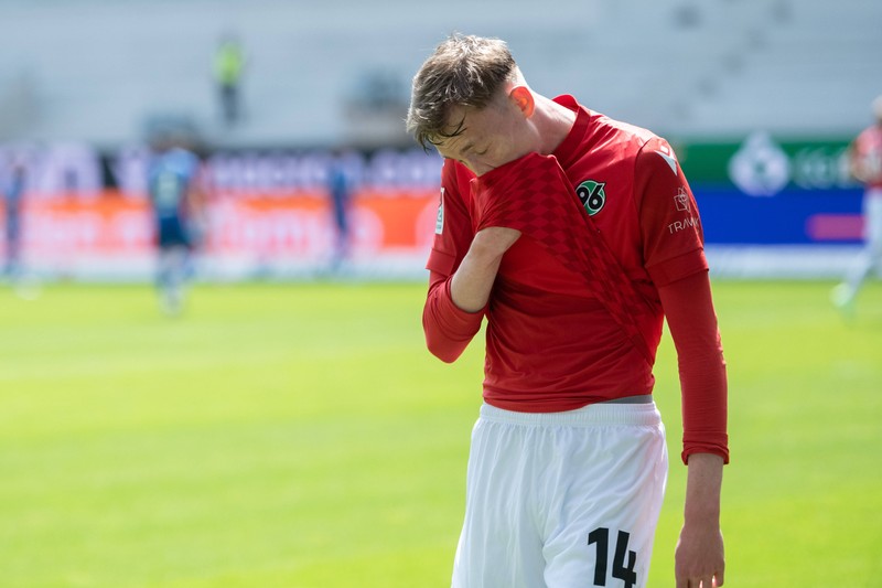Maximilian Beier spielte eine Zeit lang bei Hannover 96. Mittlerweile spielt er bei Borussia Dortmund.