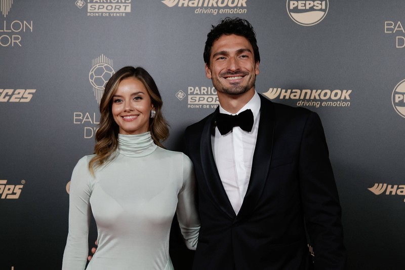 Mats Hummels und Nicola Cavanis sind ein Paar.