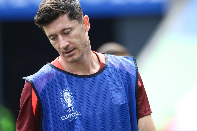 Robert Lewandowski spielt mittlerweile beim FC Barcelona.