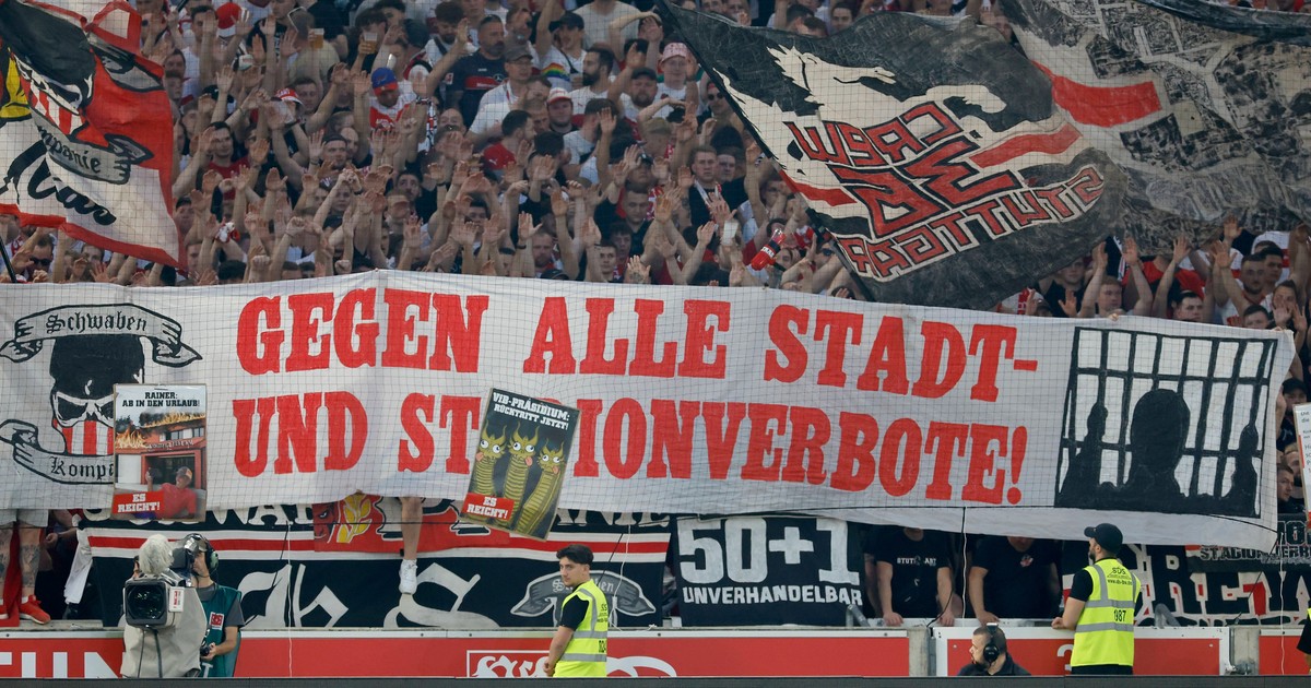 Beim Fußballspiel: Die Regeln gelten in den Stadien der Bundesliga-Vereine
