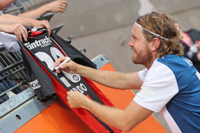 Sebastian Vettel ist Fan von Eintracht Frankfurt.