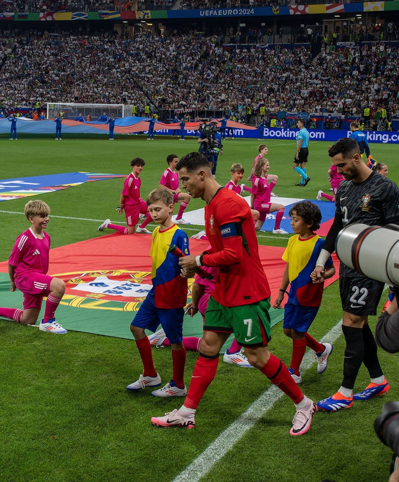 Ronaldo betritt immer erst mit dem rechten Fuß den Rasen.