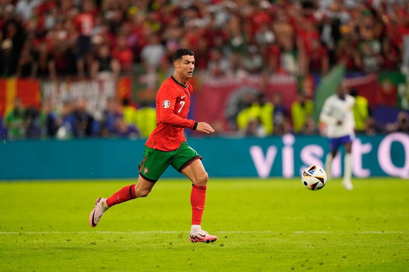 Cristiano Ronaldo hat für die portugiesische Mannschaft einige EM-Spiele geprägt.