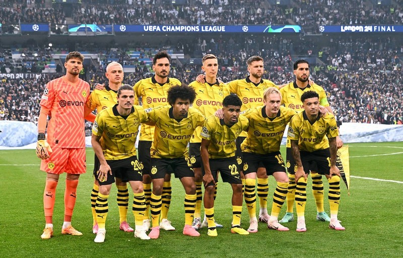 Haben die Spieler von Borussia Dortmund Freundinnen?