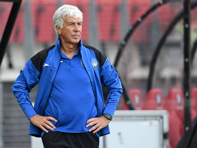 Gian Piero Gasperini ist Trainer bei Bergamo.