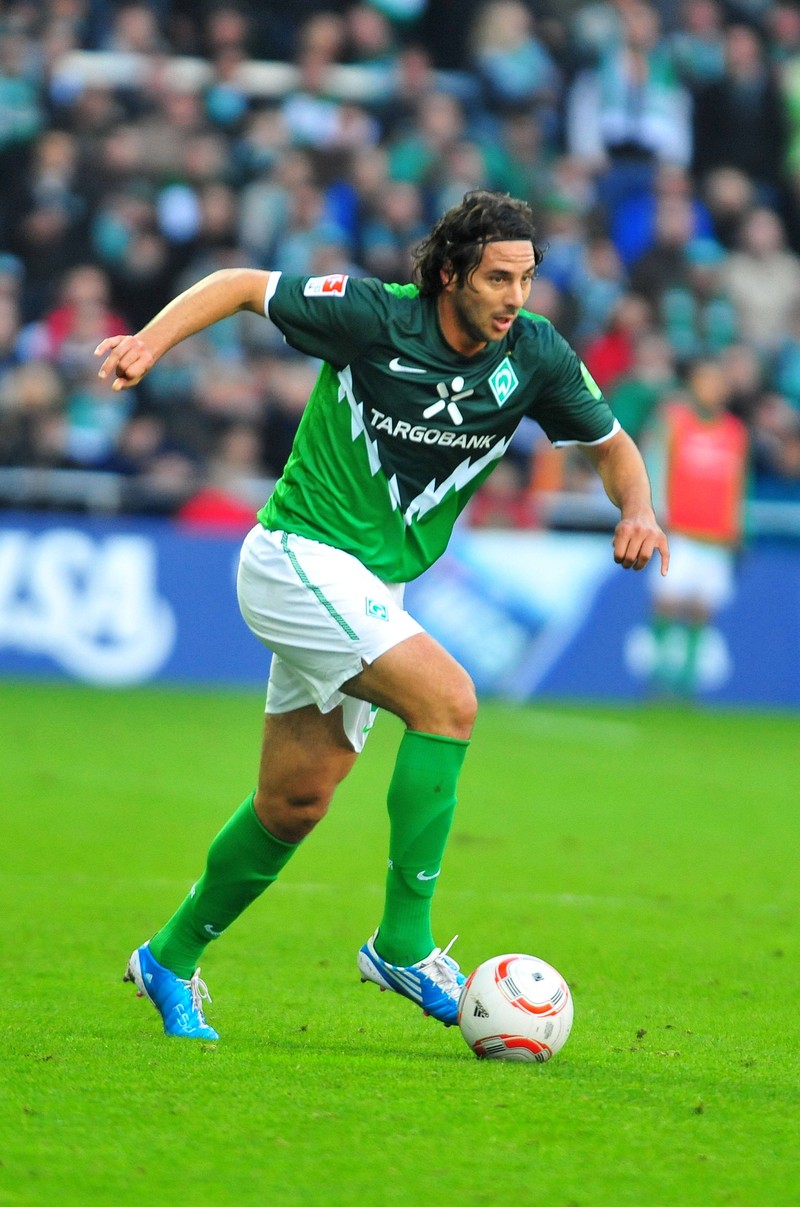 Claudio Pizarro wechselte in seiner Karriere oft den Verein.