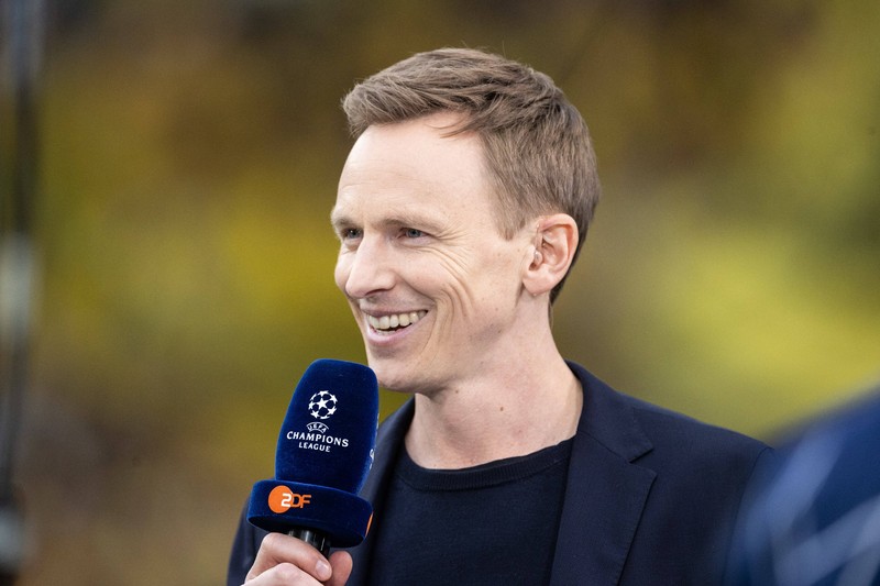 Jochen Breyer ist ein deutscher Fußballmoderator.