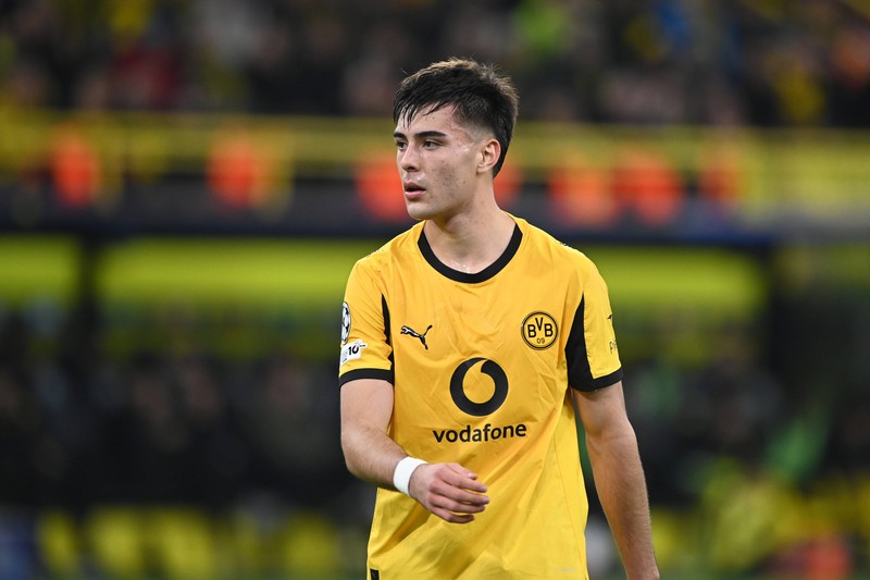 Aarón Anselmino ist ein argentinischer Fußballspieler.