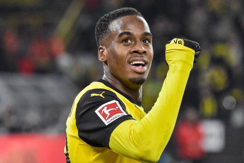 Jamie Gittens spielt aktuell bei Borussia Dortmund.