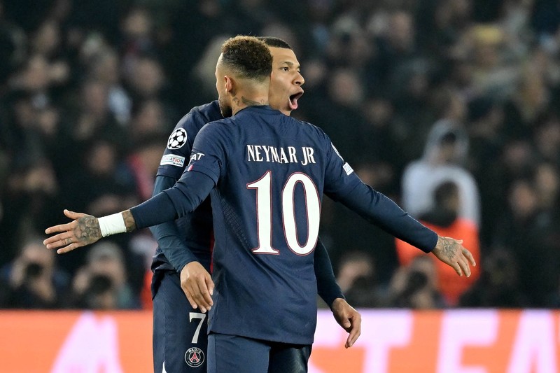 Neymar Jr. und Kylian Mbappé spielten beide bei Paris.