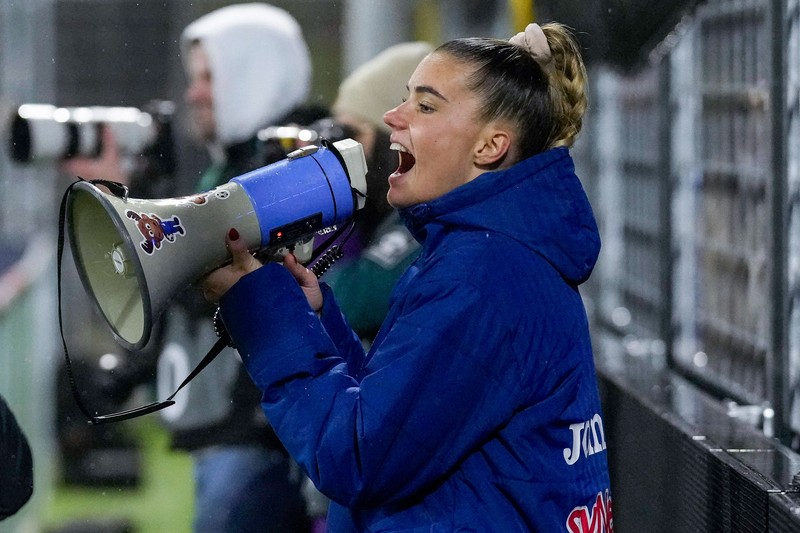 An Selina Çerci kommt man im Frauenfußball nicht vorbei.