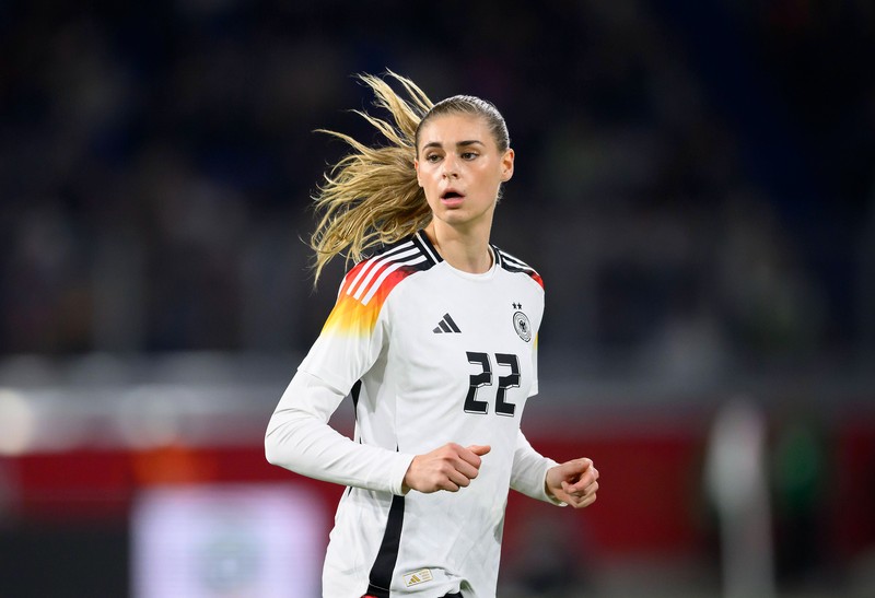 Jule Brand spielt für die deutsche Nationalmannschaft.